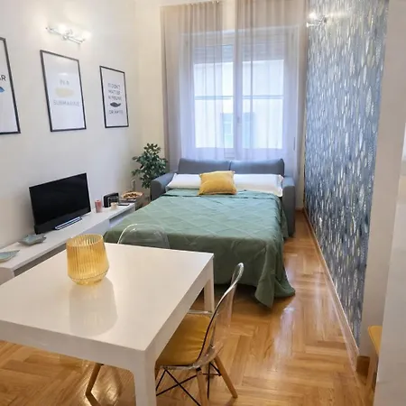 Caralis Home- Centro Storico קליארי